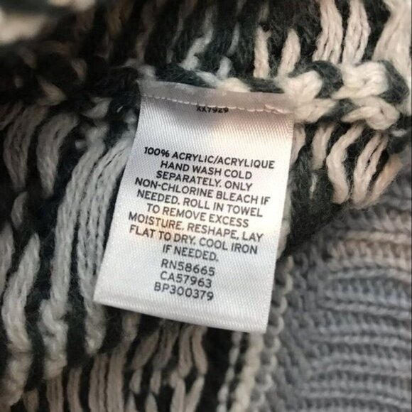 Sun & Shadow Size S Longline Open Knit Gray White Patterned Pullover Sweater - Picture 7 of 8